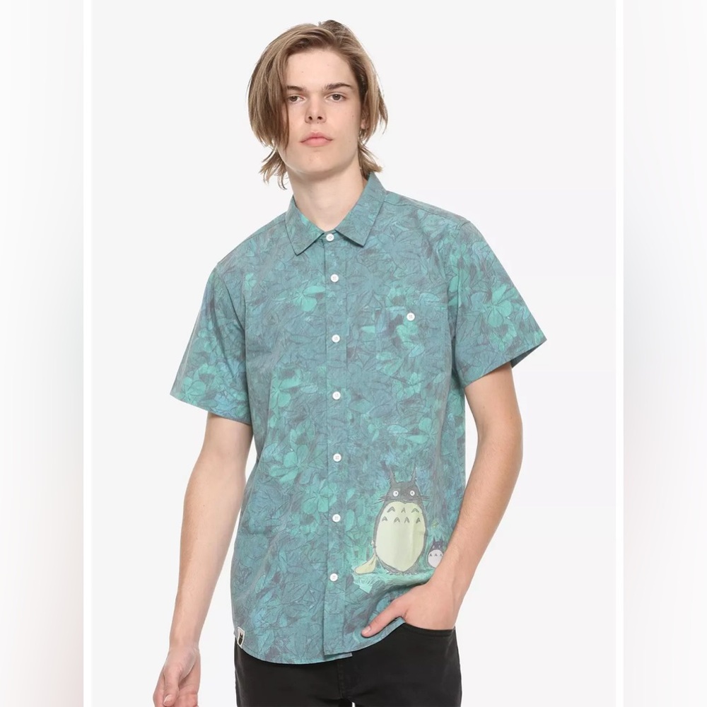 Studio Ghibli My Neighbor Totoro 30th Anniversary Painted Leaves Shirt Hot Topic